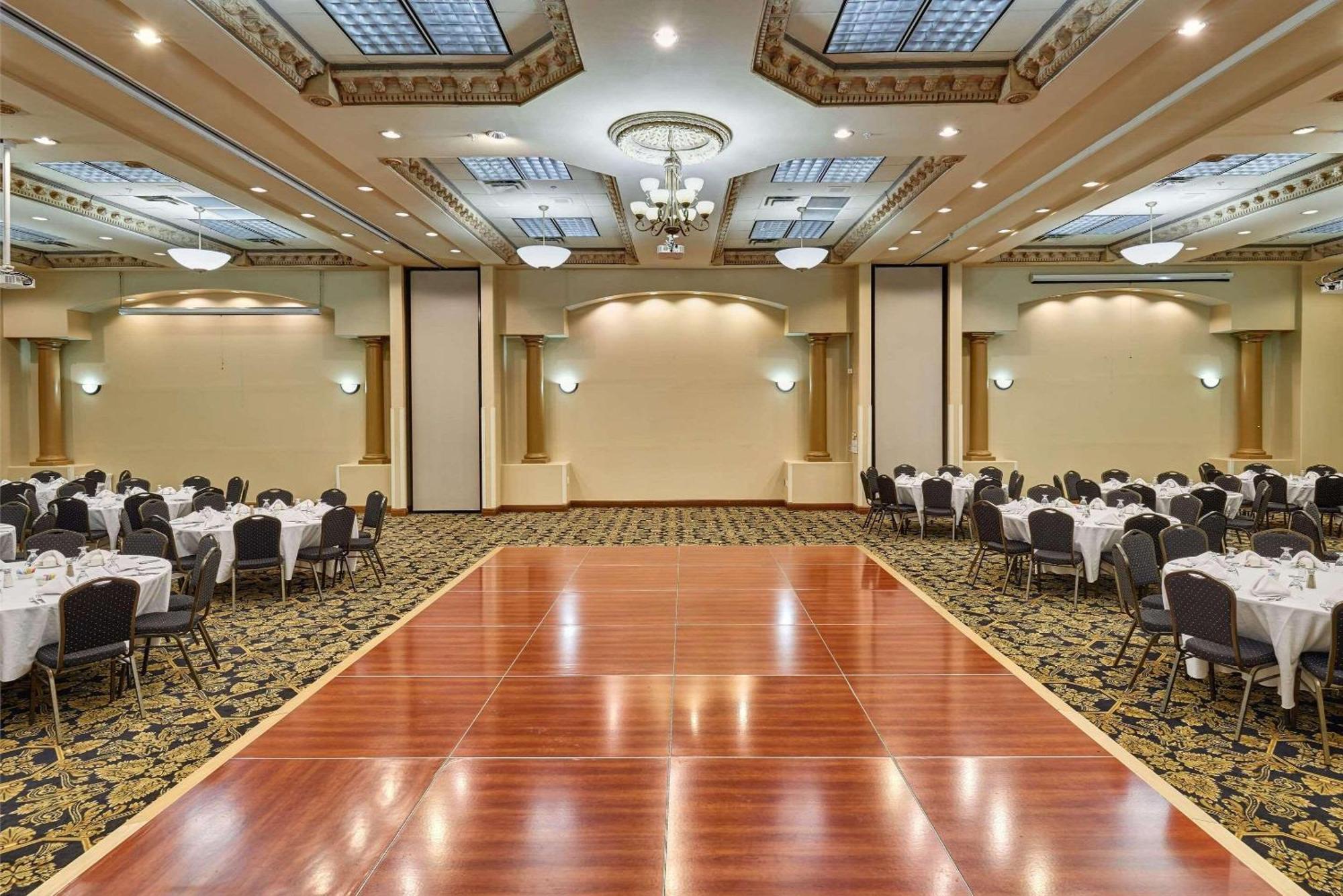 Radisson Hotel El Paso Airport Ngoại thất bức ảnh
