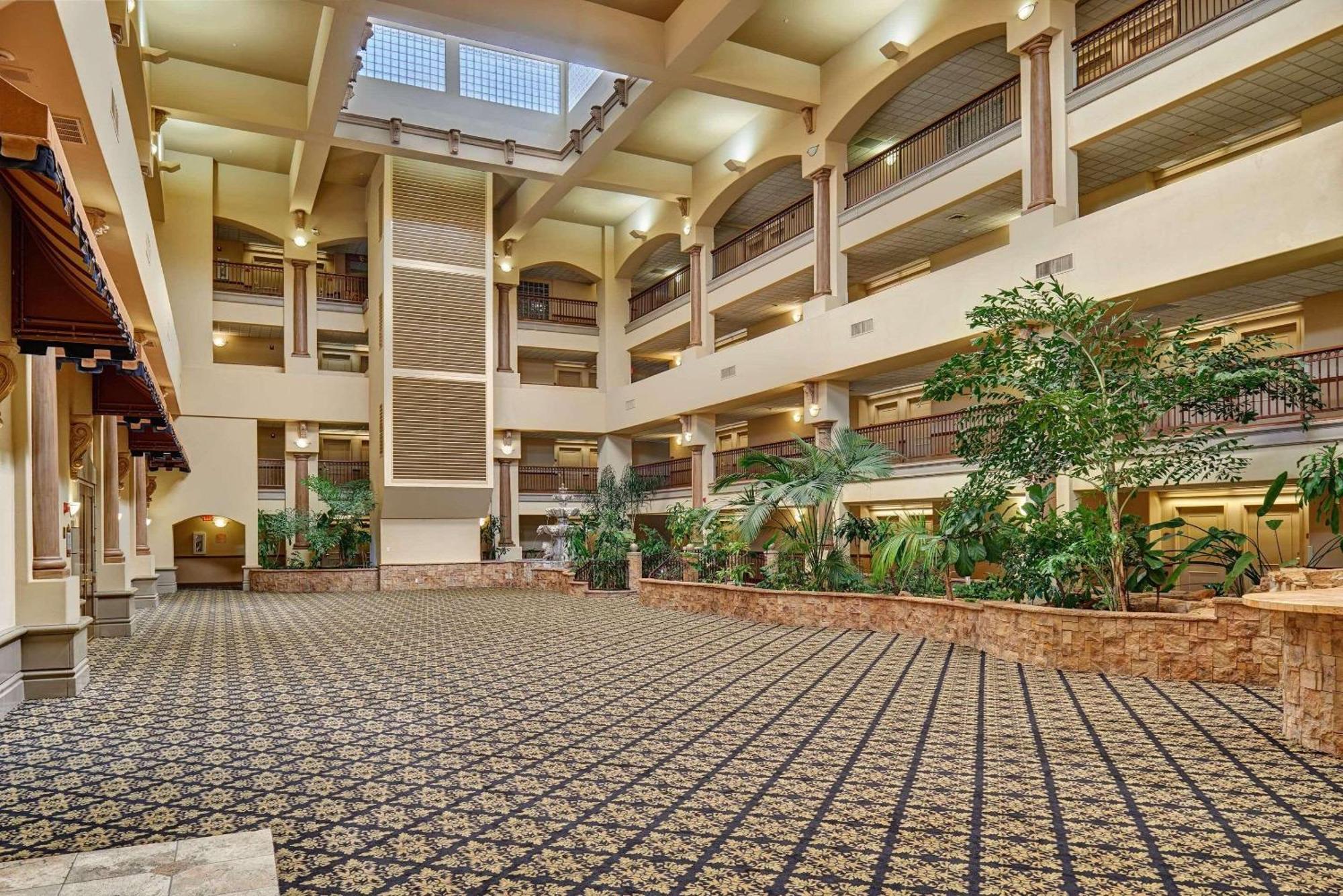 Radisson Hotel El Paso Airport Ngoại thất bức ảnh